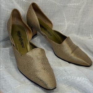Yves Saint Laurent Women's Gold Swirl Flats
